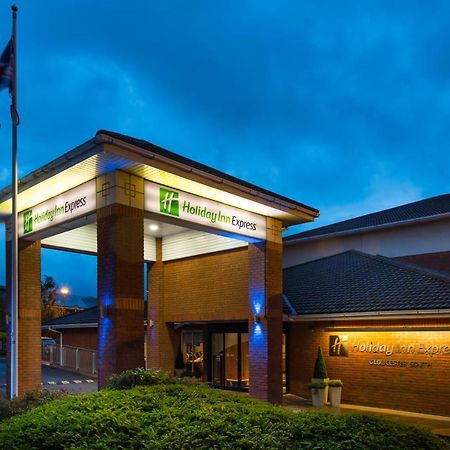 Holiday Inn Express Gloucester - South, An Ihg Hotel Buitenkant foto