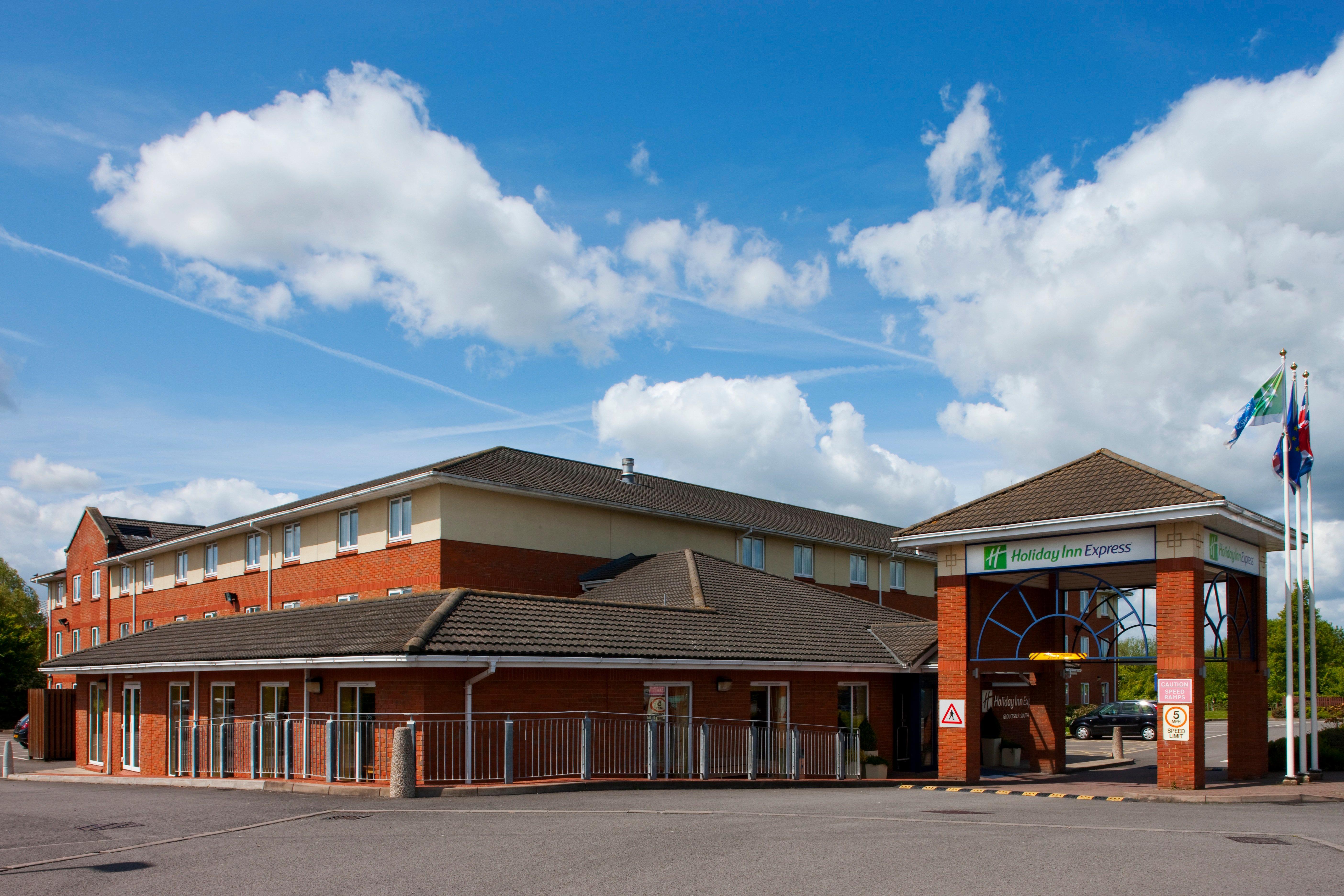 Holiday Inn Express Gloucester - South, An Ihg Hotel Buitenkant foto