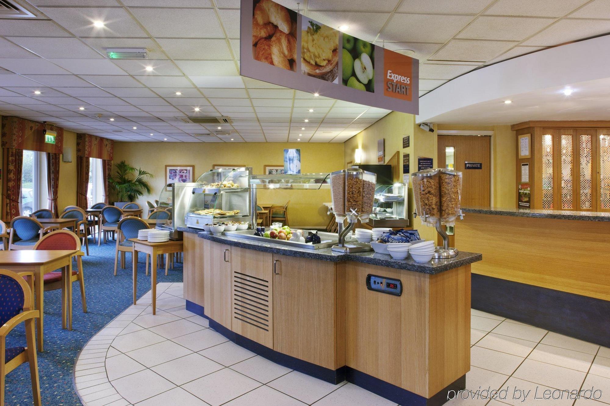 Holiday Inn Express Gloucester - South, An Ihg Hotel Buitenkant foto