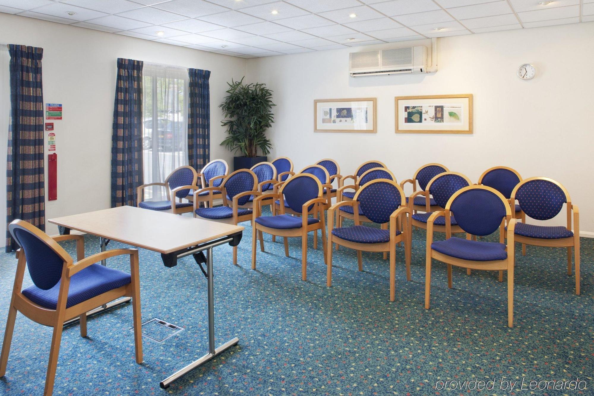 Holiday Inn Express Gloucester - South, An Ihg Hotel Buitenkant foto