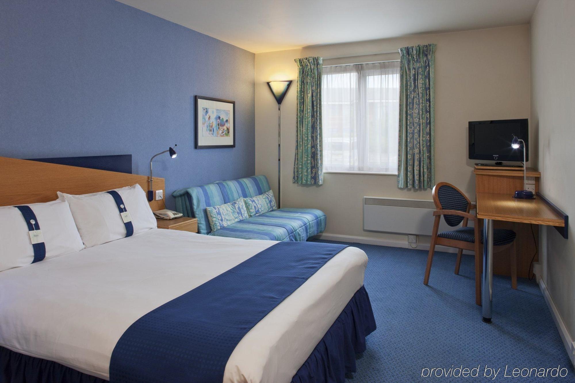 Holiday Inn Express Gloucester - South, An Ihg Hotel Buitenkant foto