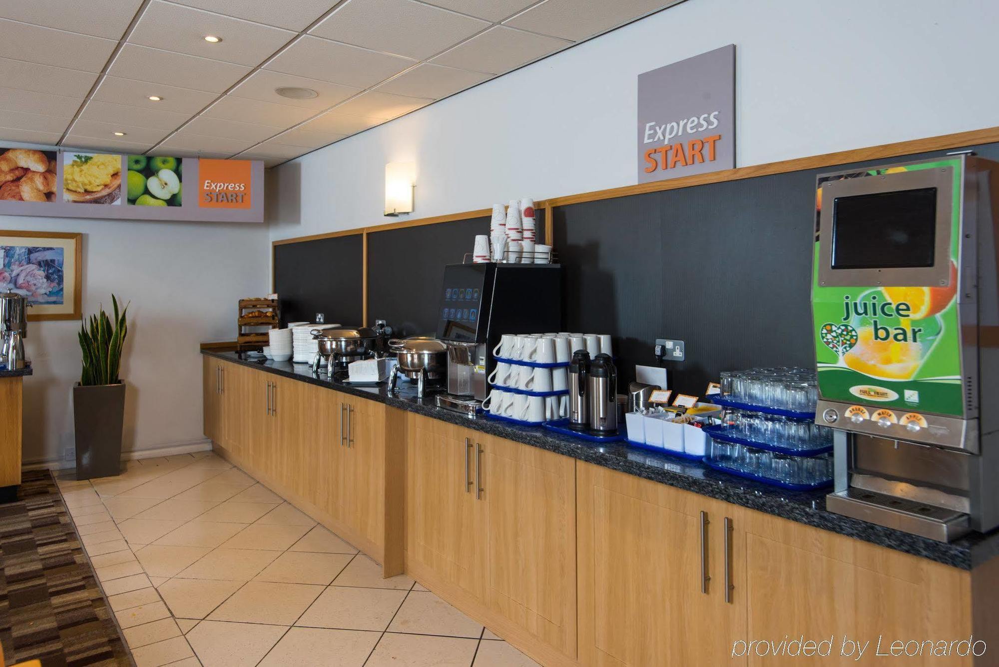 Holiday Inn Express Gloucester - South, An Ihg Hotel Buitenkant foto