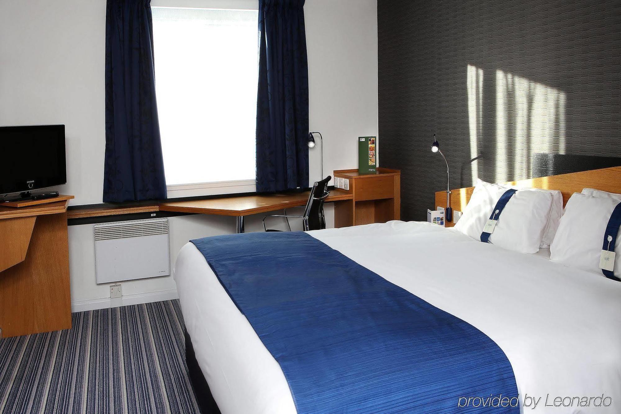 Holiday Inn Express Gloucester - South, An Ihg Hotel Buitenkant foto