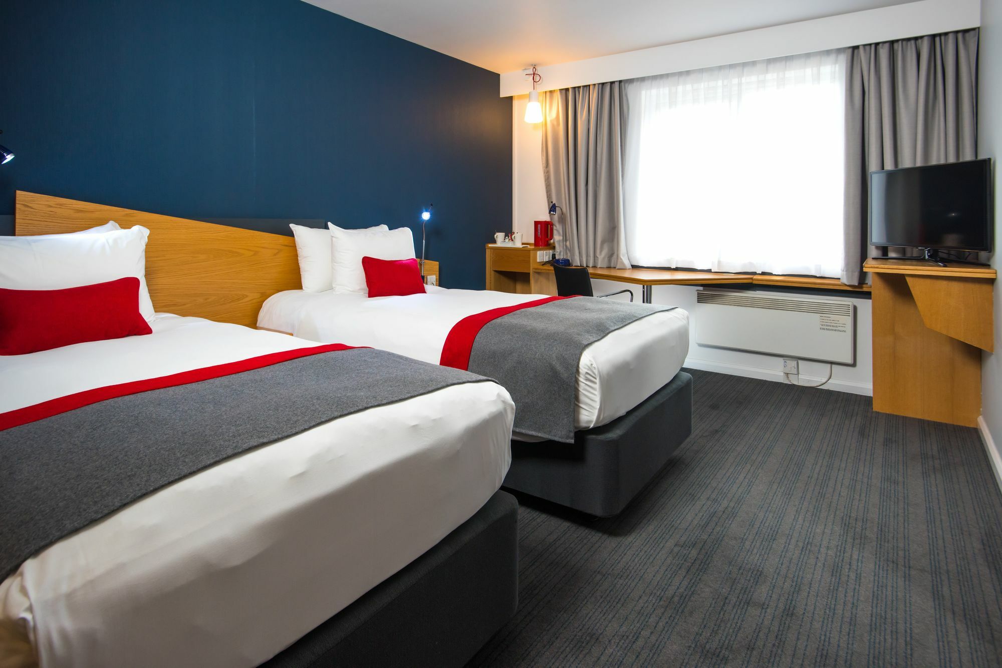 Holiday Inn Express Gloucester - South, An Ihg Hotel Buitenkant foto