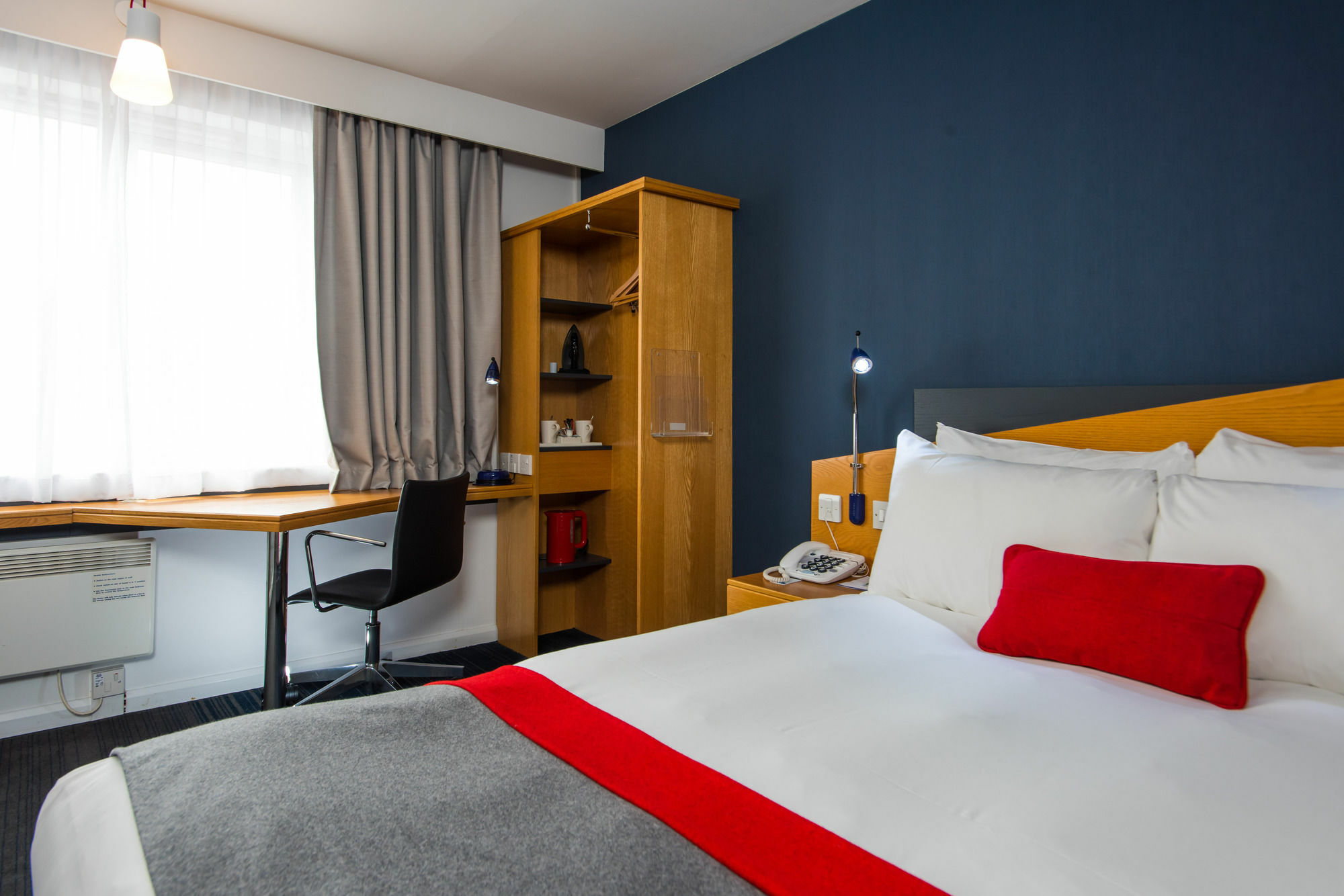 Holiday Inn Express Gloucester - South, An Ihg Hotel Buitenkant foto