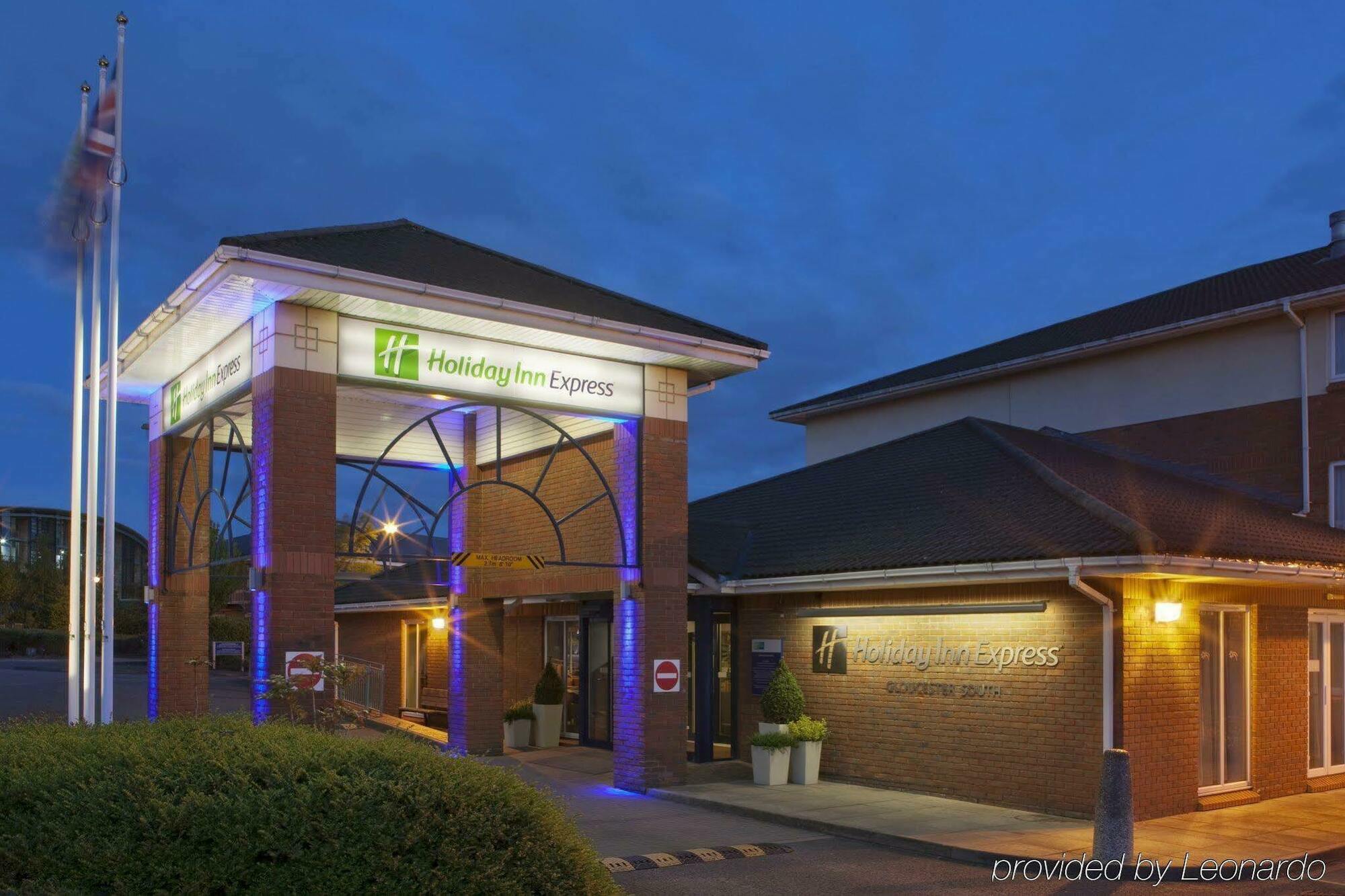 Holiday Inn Express Gloucester - South, An Ihg Hotel Buitenkant foto